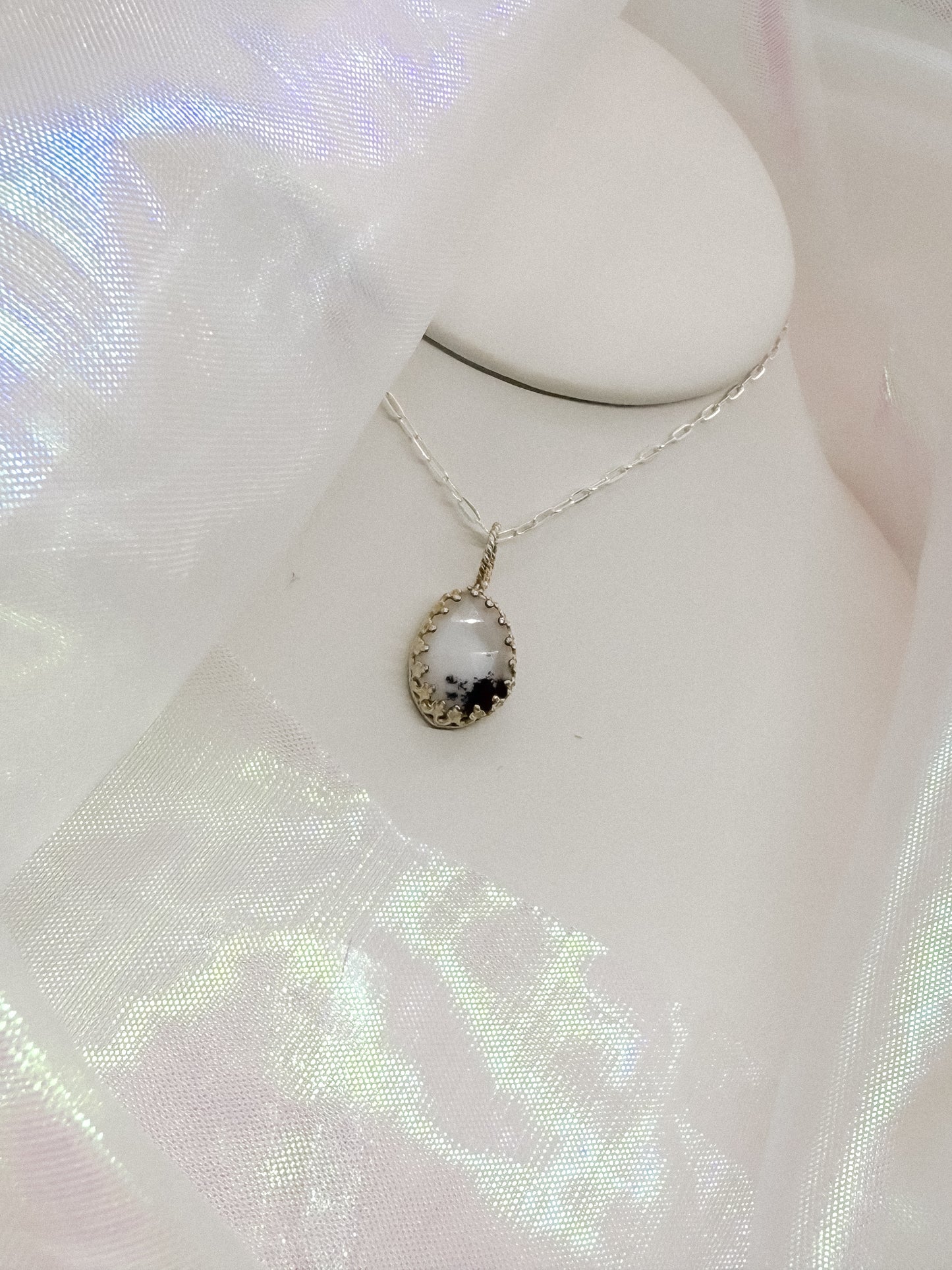 Viviane Pendant
