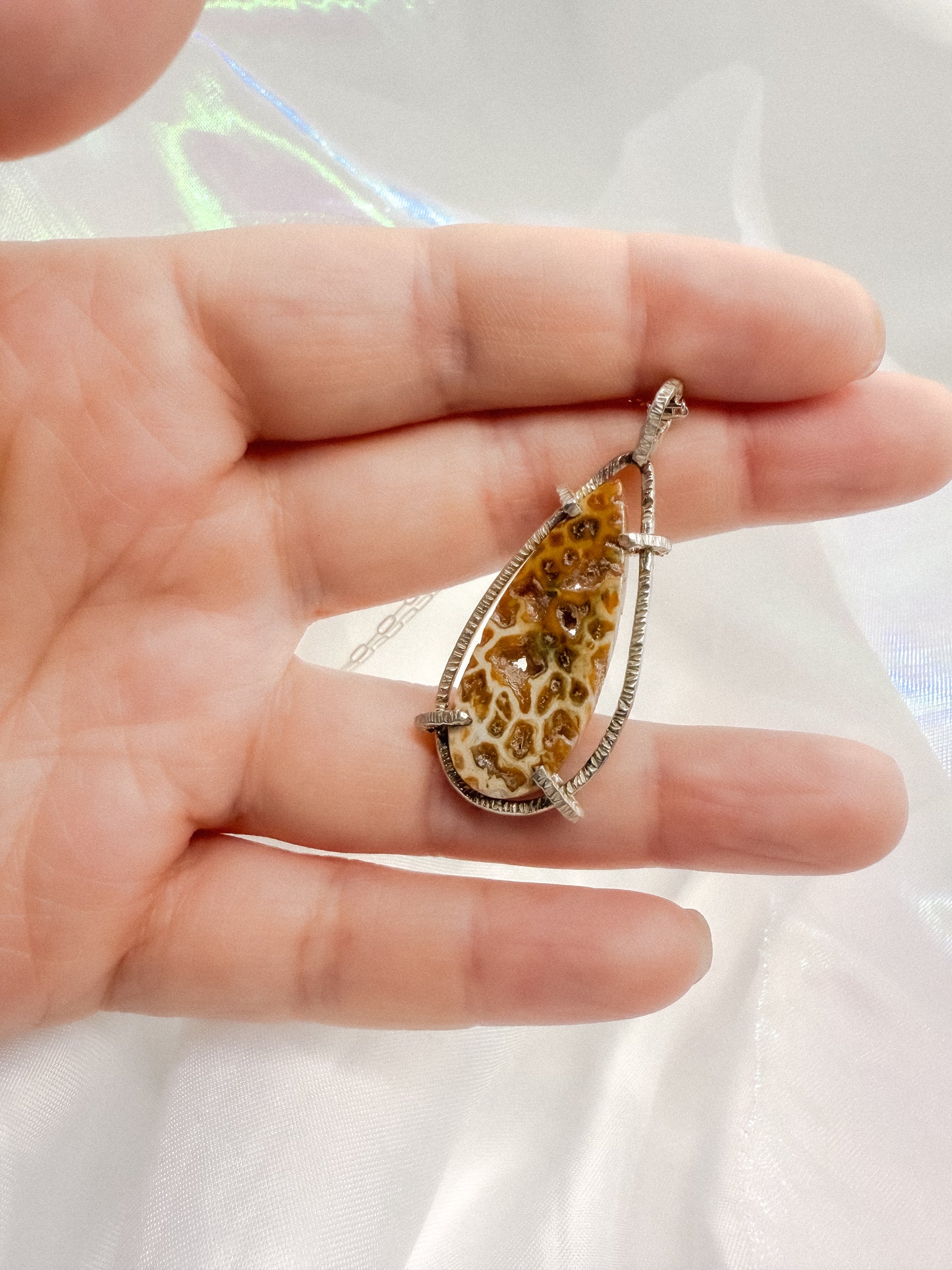 Lion’s Claw Pendant