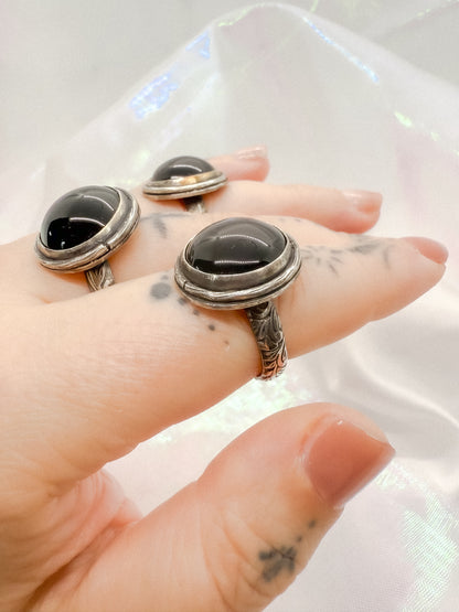 Amren Silver and Onyx Ring